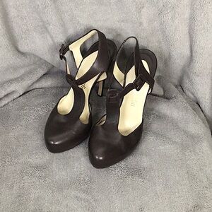 Max Kibardin Brown Close Toed Heels